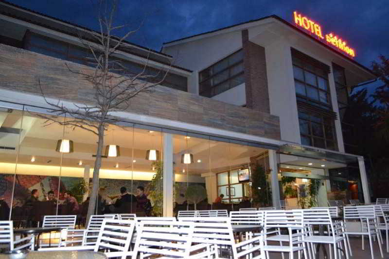 Bermon Hotel Tirana
