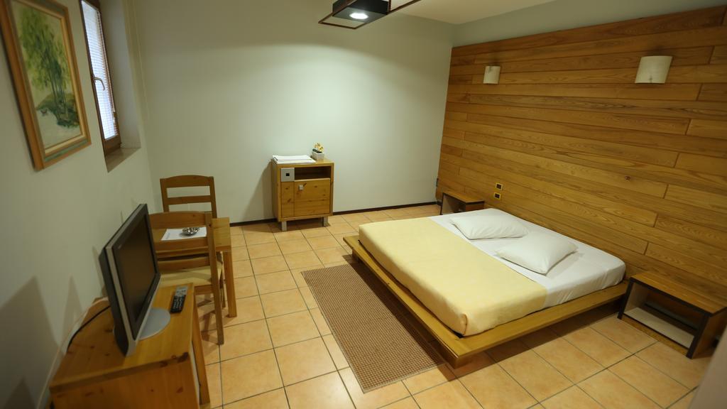 Hotel Bermon Tirana